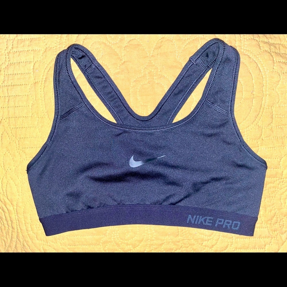 Nike Pro black Dri-Fit razorback sports bra - excellent condition - Small